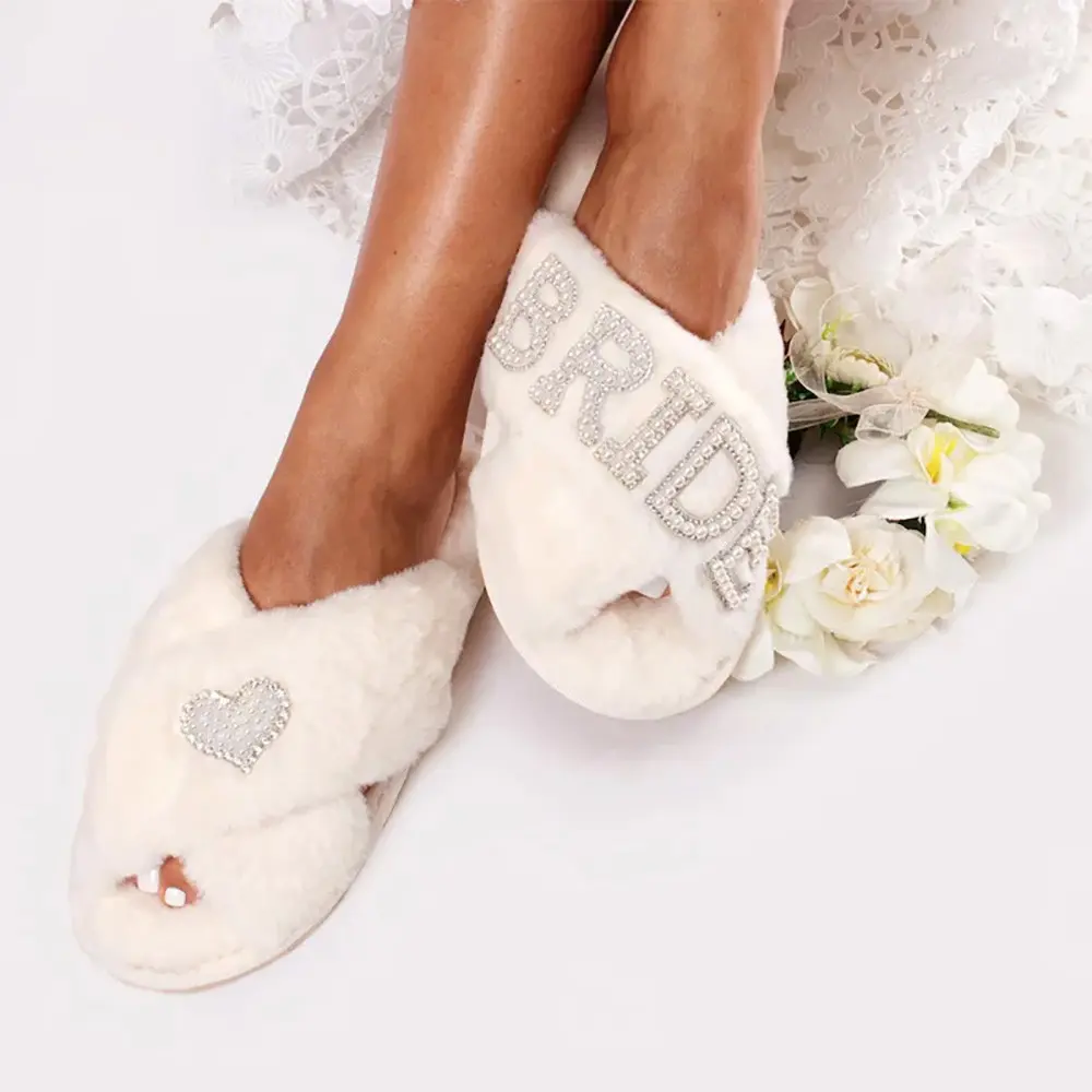 Pearls Bride fluffy Slippers, Bride Slippers With Heart, Spring autumn winter spa Sleepover rustic beach Wedding Morning engagement Bridal Shower Honeymoon travel Bachelorette hen night Party bride to be decoration Future Mrs Gift