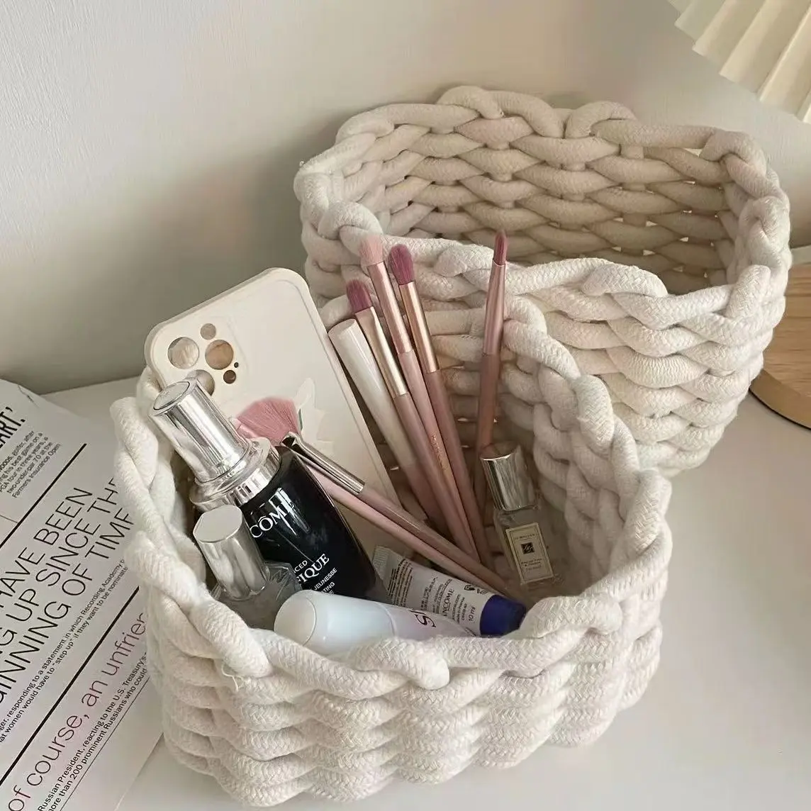 Handmade Rope Woven Storage Basket, Stackable Desktop Cosmetic Organizer Bin, Multifunctional Decorative Woven Basket for Makeup, Snacks, Small Items, Home Decor for Bedroom Vanity Bathroom