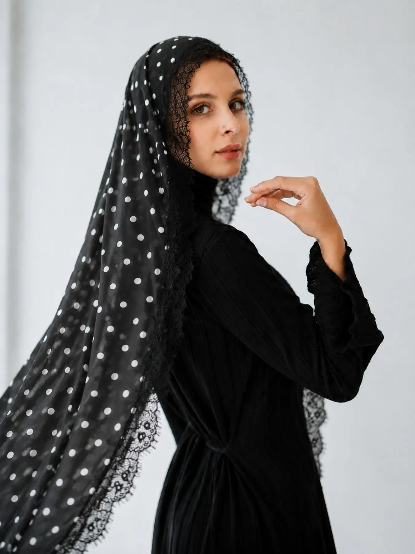 Fashionable Women's Lace Edge Polka Dot Chiffon Long Scarf, Tignon Scarf, Lightweight Breathable Comfortable Headscarf, Elegant Multi-Use Shawl, All Seasons Gift
