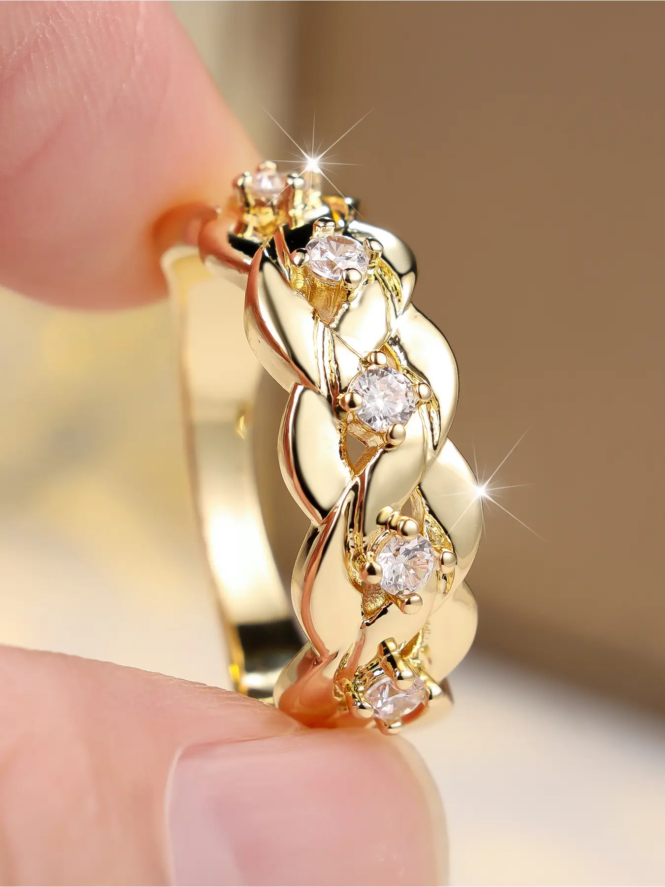 Gold Twisted Braided Ring for Women, Inlaid Shiny Cubic Zirconia, Elegant Braided Band Ring Daily Wedding Party Jewelry Gift Elegant Fashion Rings