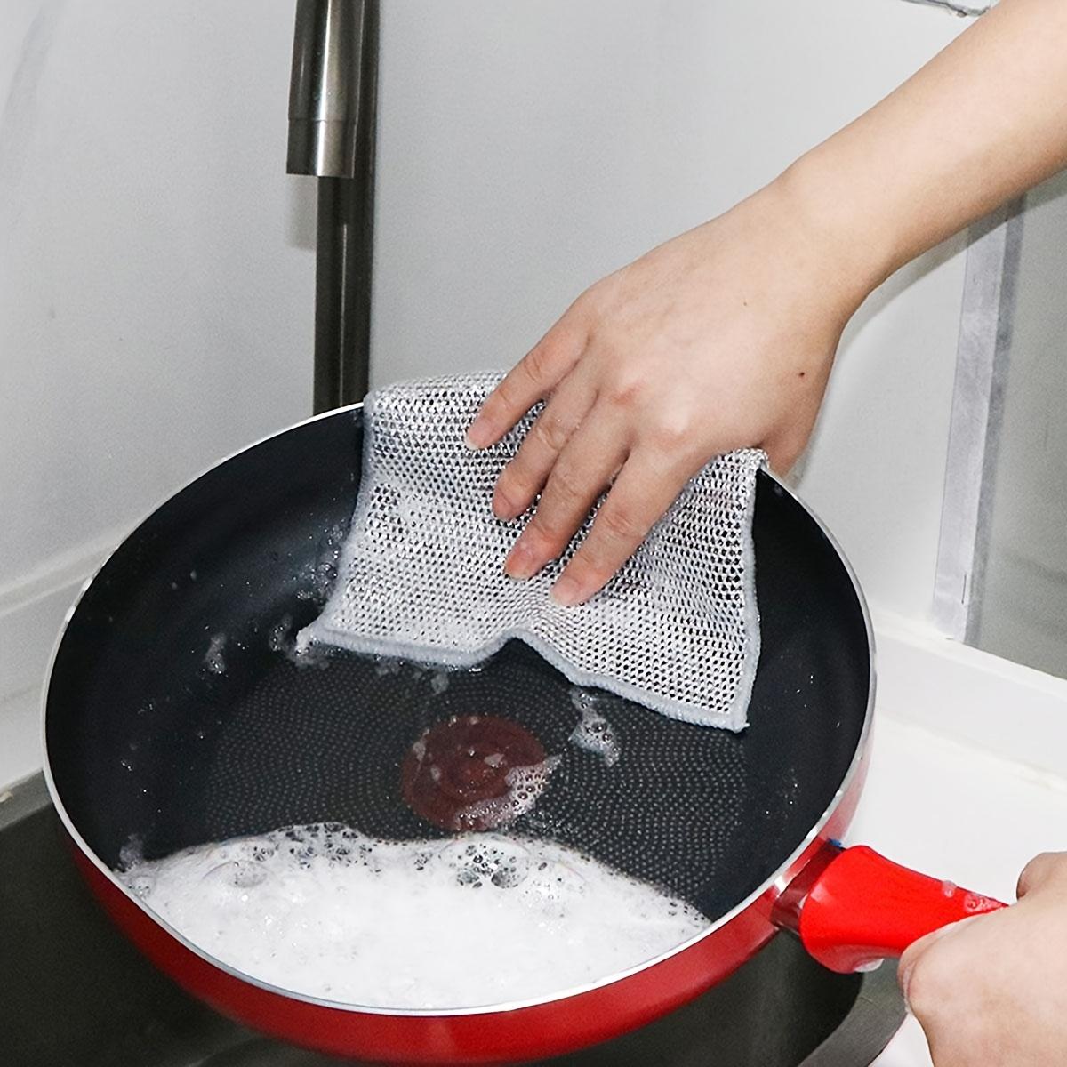 30 pieces of metal wire cleaning cloths, mesh fabric, non-stick oil, quick-drying, multi-purpose brushes, suitable for removing stains from pots and stoves, and can replace steel wool for cleaning kitchen countertops.