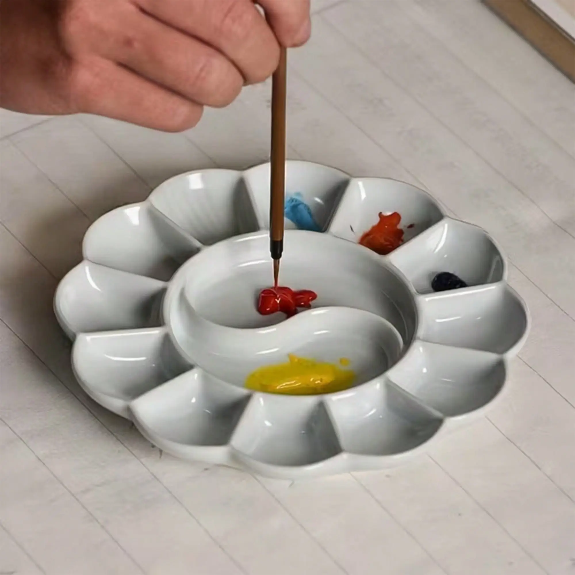 6-Inch Ceramic Palette Tray, 14-Compartment, Durable, Non-Stick, Easy to Clean, Ideal for Watercolor, Acrylic, Oil, and Gouache Painting