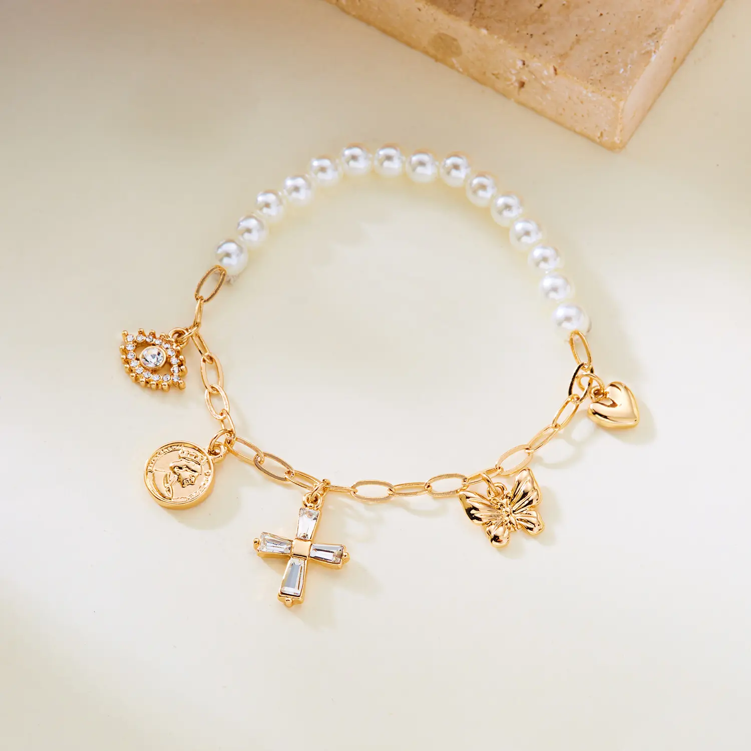 New Women's Fashion Statement Bracelet: Natural-Style Chunky Pearl Chain Featuring Butterfly, Cross, and Heart Charms
