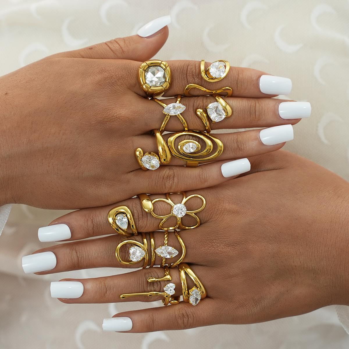 1pc 18K Gold Plated Geometric Line Zircon Open Ring for Women, Stainless Steel Adjustable Stackable Trendy Minimalist Statement Jewelry, Elegant Chic Birthday Holiday Anniversary Gift for Girlfriend Sister Bestie Gold-Plated Striped Couple Stacking