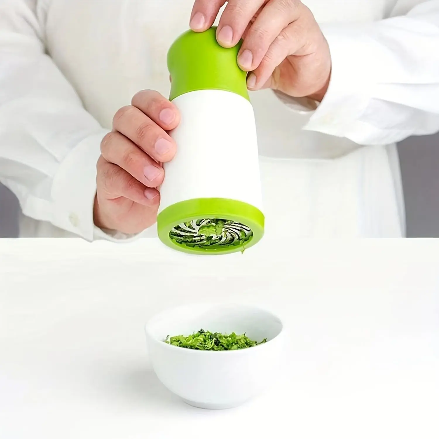Multi-Function Handheld Herb Spice Grinder, Fast Chopper for Cilantro Rosemary Thyme, Baking Steak Pasta Seasoning Tool, Kitchen Essential