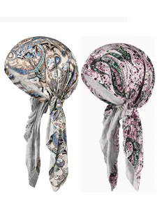 2-piece set of vintage cashmere-patterned long braid hat with a tied-back headscarf. Lightweight, elastic hairband with pre-knotted ties. Ideal for casual Bohemian wear in everyday life or for traveling.
