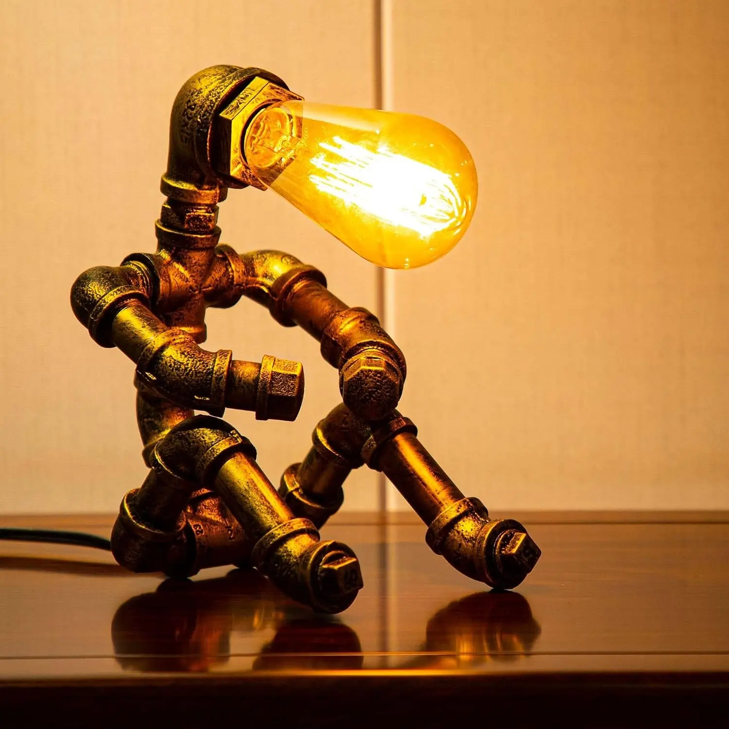 Steampunk Vintage Industrial Metal Robot Table Lamp with Water Pipe, Robot Style Desktop Light for Bedside Desk Bar Cafe Room Decoration