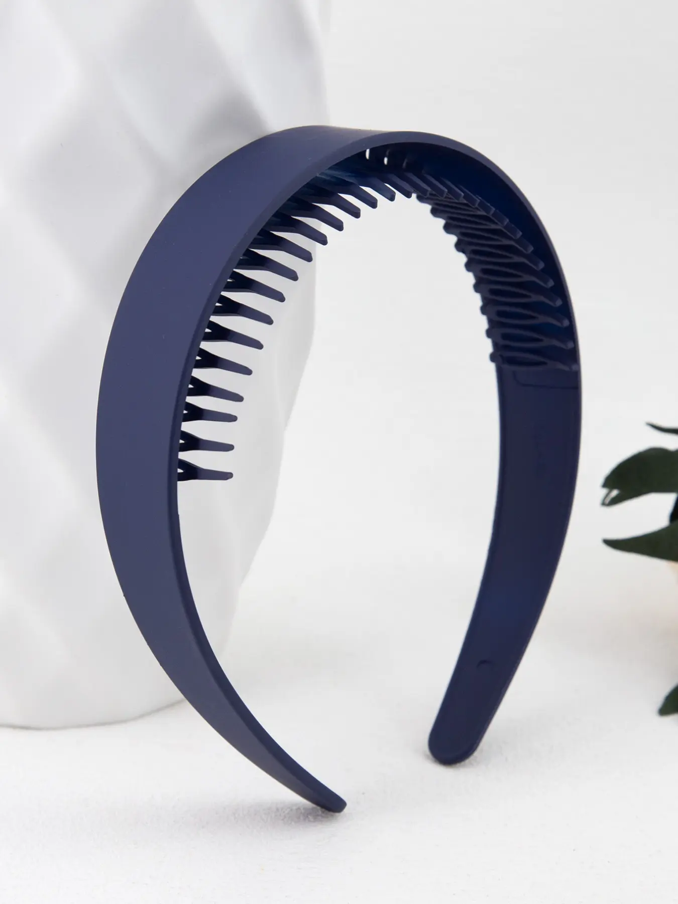 1PC 2.5cm Wide 30-Tooth Plastic Headband, Simple Solid Color, Elegant Style, Suitable for Daily Office Commute, All Seasons Use