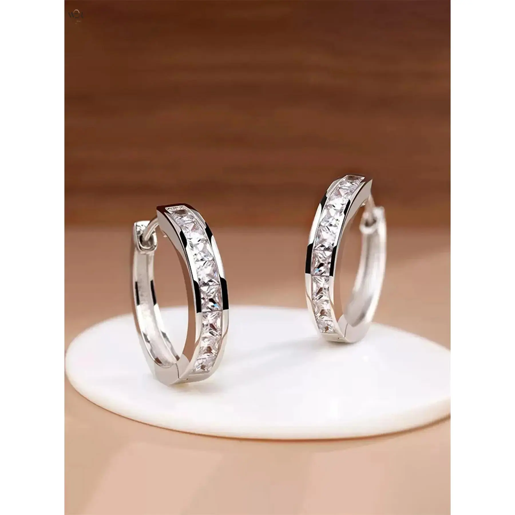Gold Tone Baguette Crystal Hoop Earrings, 1.8 cm x 0.4 cm Small Rectangular Huggies, Lightweight Copper Statement Pieces for a Feminine Look, 1 Pair, 1.8 Cm Height