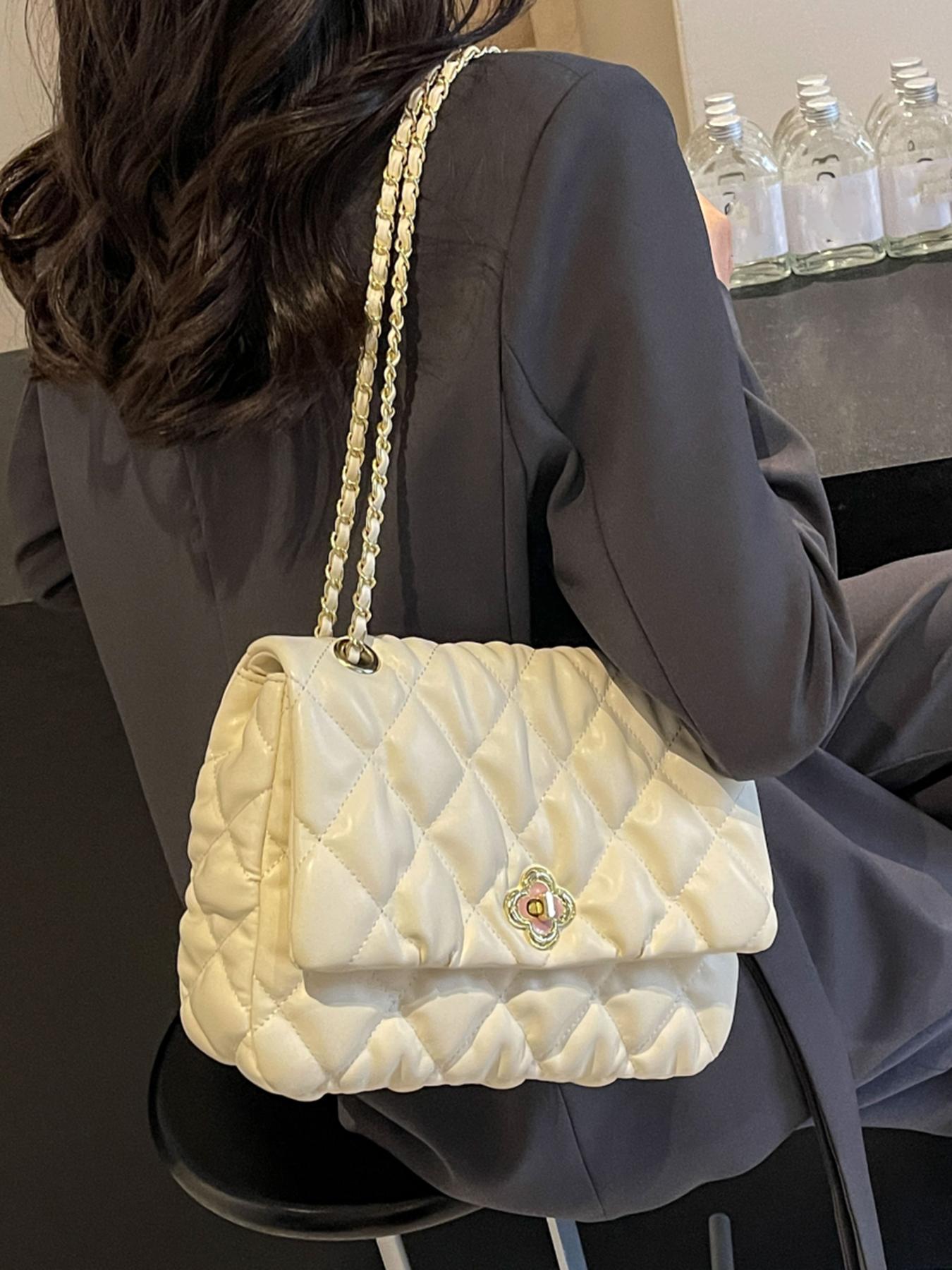 Classic style women's quilted crossbody bag, simple and niche, metal chain shoulder strap design for women's shoulder bag, trendy and fashionable, exquisite solid color casual women's bag, suitable for commuting, shopping, dating, parties and other occasi