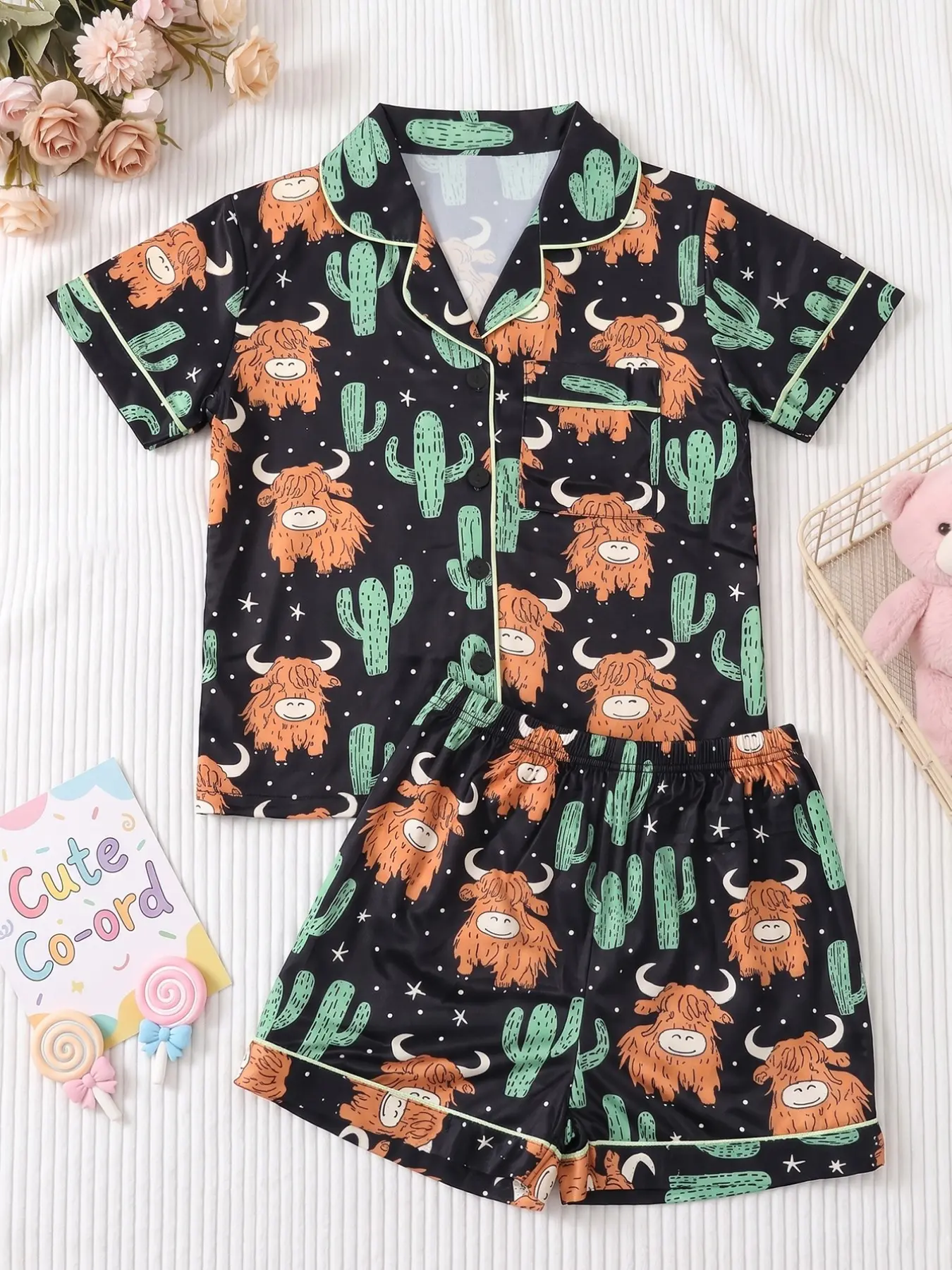 Girls' Cartoon Cow Pattern Short Sleeve Cardigan and Shorts Set, Summer Lightweight Comfortable Sleepwear, Cartoon Pattern Pajamas, Casual Print Pajama Set