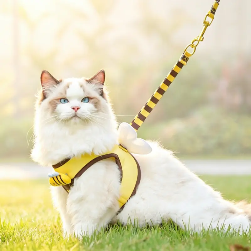 Cute Bee Pet Harness and Leash Set - Adjustable Escape-Proof Vest Harness with Soft Fabric for Safe Walks, Outdoor Walking Chest Strap for Small Dogs, Cats