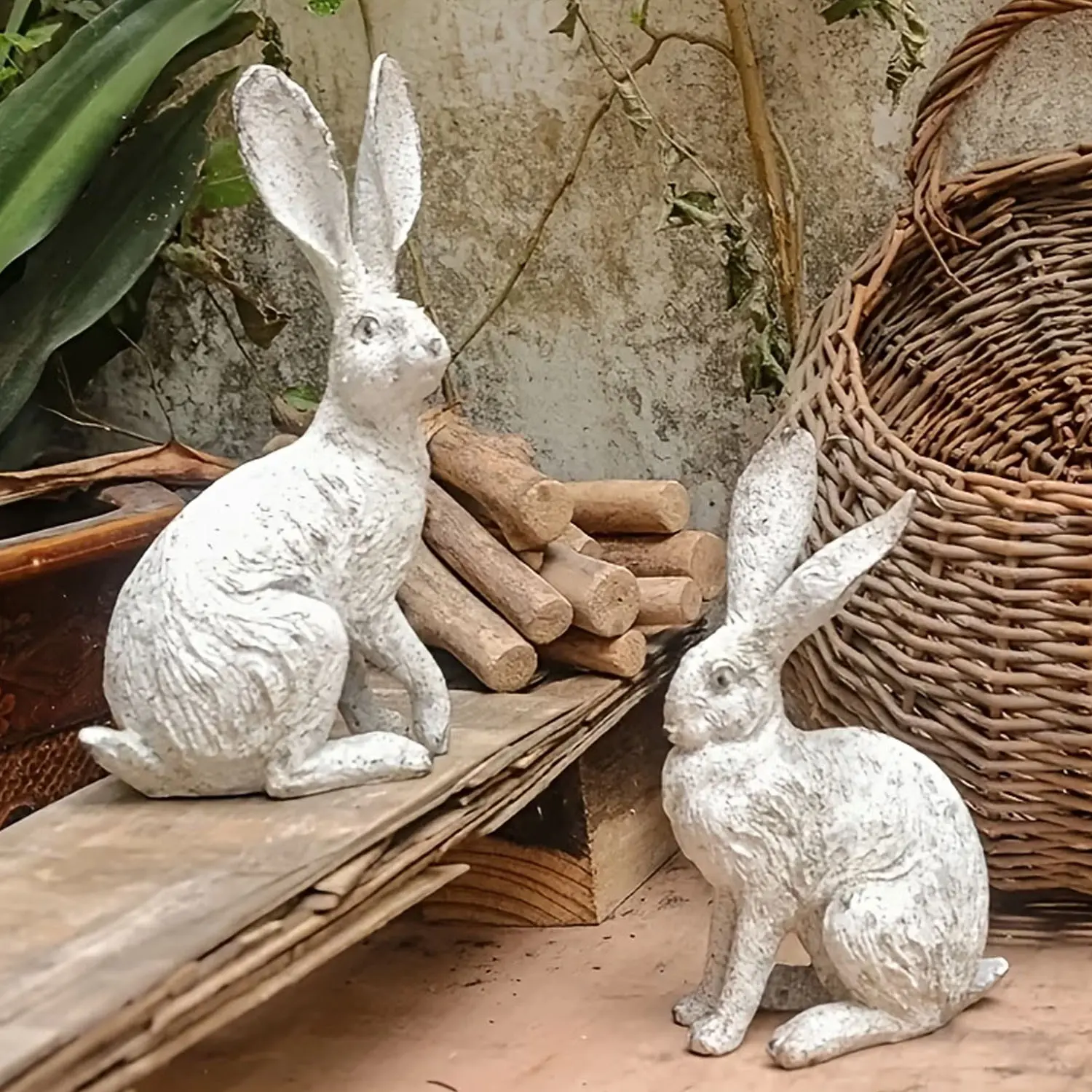 Vintage Furry Long-Eared Rabbit Statue, Realistic Imitation Rabbit Ornament, Garden Courtyard Lawn Decor, Outdoor Landscape Animal Decoration