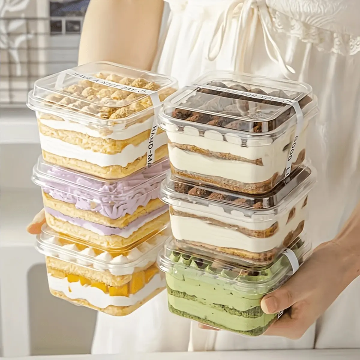 Transparent Square Dessert Container, Clear Plastic Sweet Box with Lid, Ideal for Mousse Cake, Tiramisu, Cookies, Cakes, Birthdays, Weddings, Restaurants