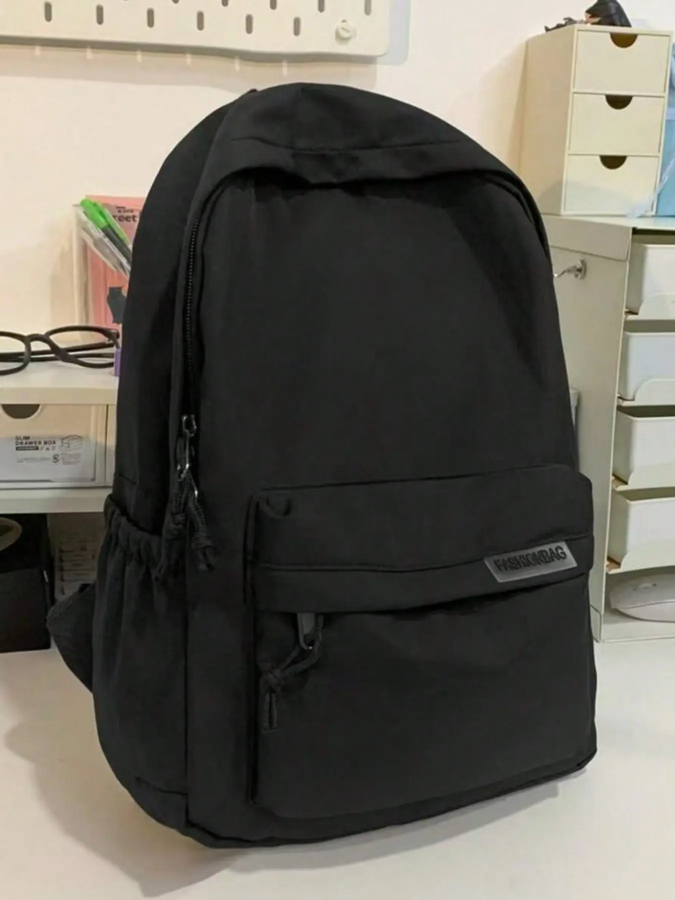 Simple Backpack, Large Capacity Casual Student Bag, Lightweight Daily Travel Backpack, Stylish and Practical Design