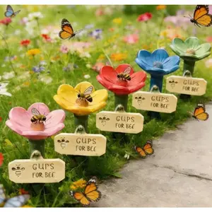 Eco-Friendly Low-Shape Ceramic Pollinator Feeder, Cute Bee Pattern Durable Garden Watering Station