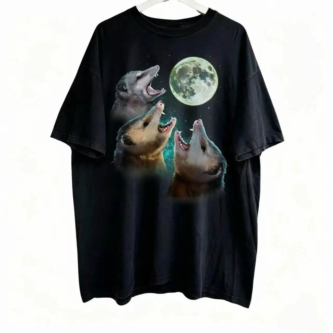 Three Possums Howling at Moon Vinatge Shirt Retro Opossum Lover Tshirt Funny Possum Tee Distressed Cotton Unisex Tee Menswear Top Underwear Streetwear Crewneck