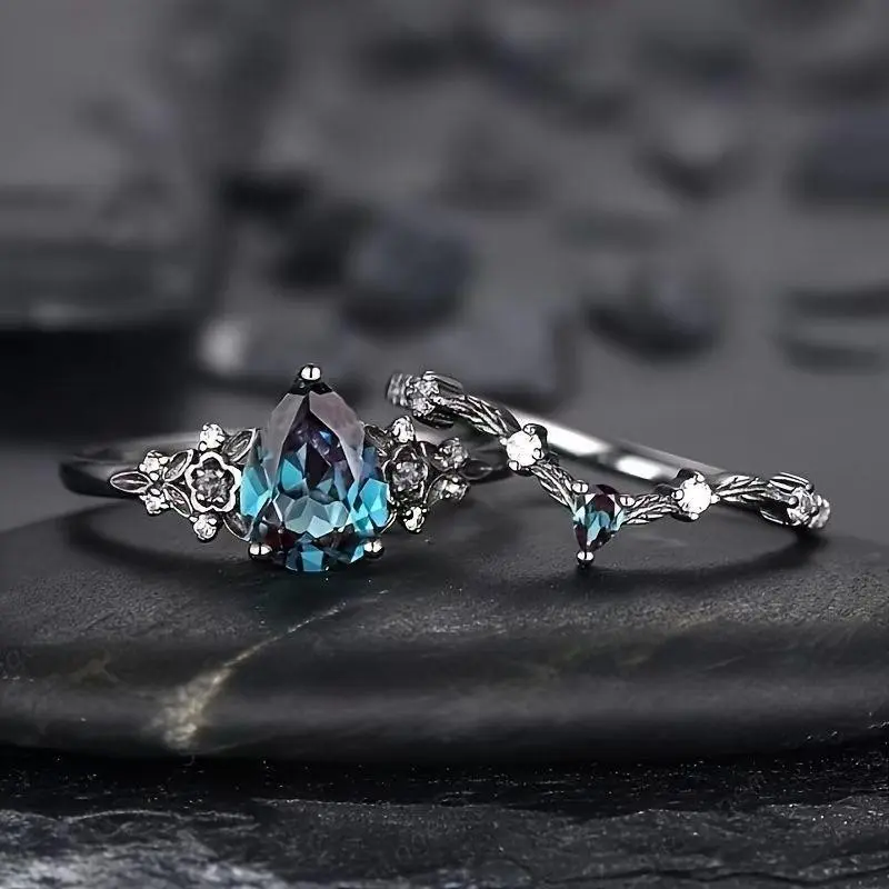 Deluxe sense light luxury personality fashion water drop blue diamond couple ring
