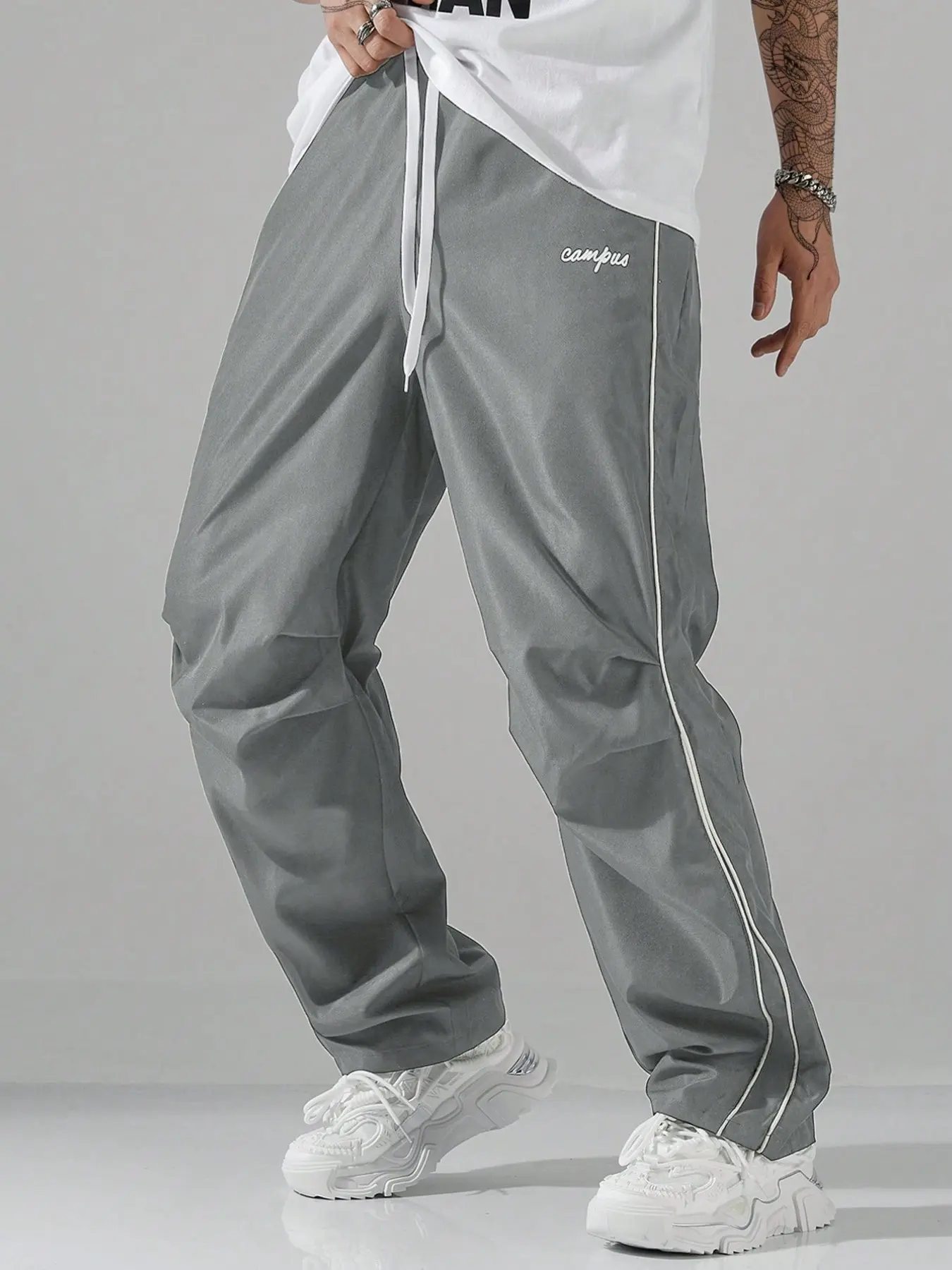 Men's Sport Pants with Side Stripes, Elastic Waist with Drawstring, Ideal for Running and Fitness, Simple and Fashionable Long Pants