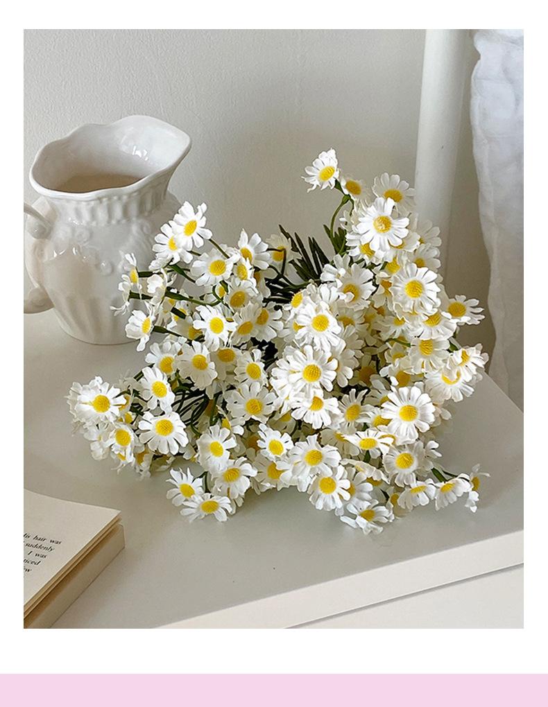 Chamomile artificial flower bouquet, small daisy fake flowers, living room decoration, table flower arrangement, decorative bouquet, photography prop