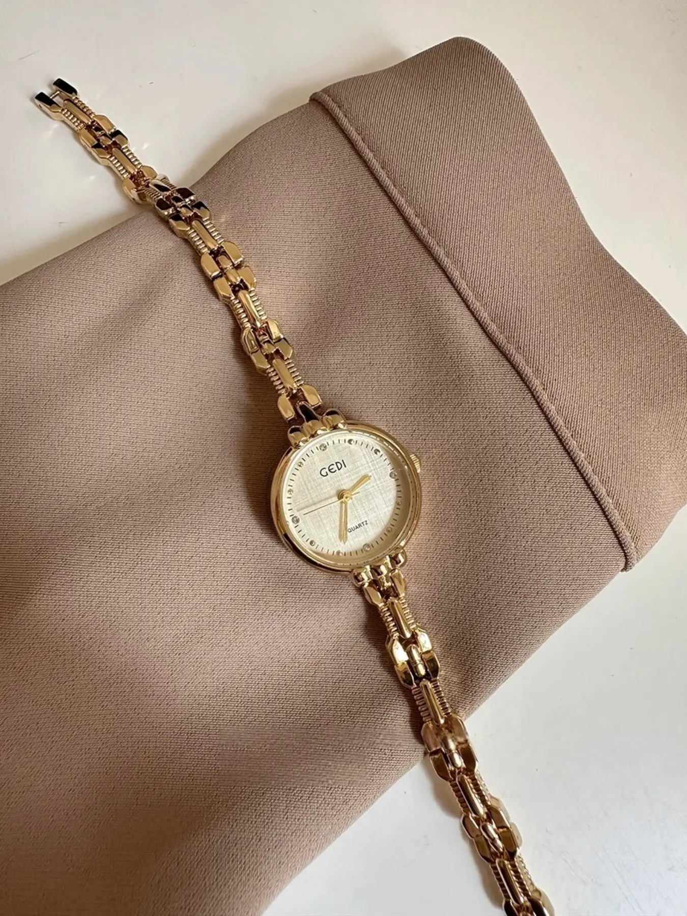 Women's Elegant Watch, Mini Round Quartz Analog Watch, Waterproof Geometric Pattern, Dial, Gift for Girlfriend