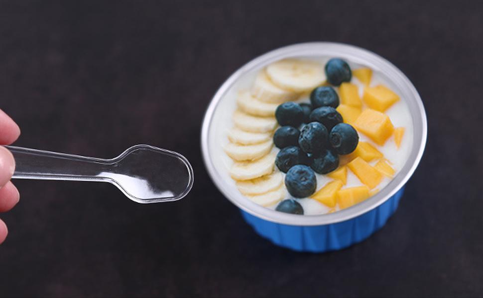 Make food sampling easy and clean with these 1000 mini clear taster spoons!Made of sturdy food-safe plastic, 2.95 x 0.79 inch slim design works wonderfully for jelly, ice cream, cake, spices, and appetizers.Disposable convenience