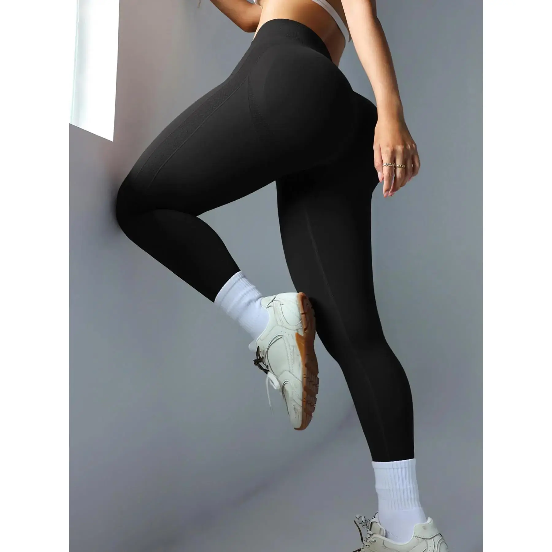 Women's High-Waisted Scrunch Butt-Lifting Yoga Leggings - Tummy Control, Seamless, Super Stretch, Non-See Through, Soft Compression Garment for Gym, Fall Winter Stretch Activewear, Women's Fitness Bottoms, Leggings For Women