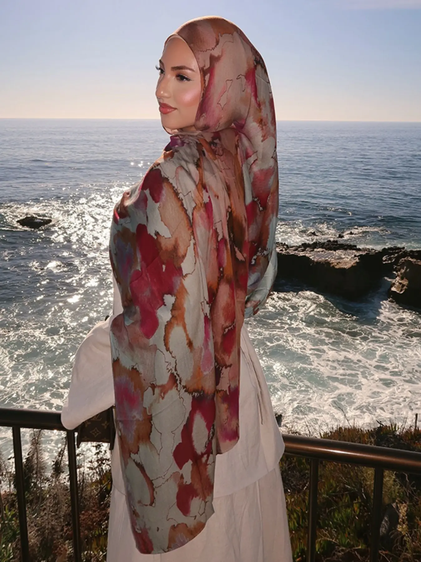 Women Artistic Ink Wash Print Hijab, Lightweight Breathable Long Printed Shawl, Stylish Fashion Accessory for Daily Wear, Elegant Hijab Wrap