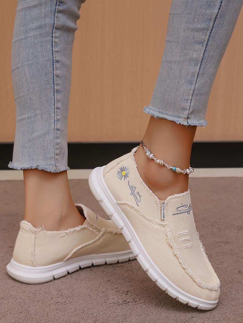 Men'S And Women'S Casual Loafers with Floral Embroidery- Made of Soft Fabrics, Featuring Non- Slip Rubber Soles, Lightweight And Comfortable for All Seasons. Casual Footwear |   Floral Embroidered Shoes |   Rubber- Soled Shoes