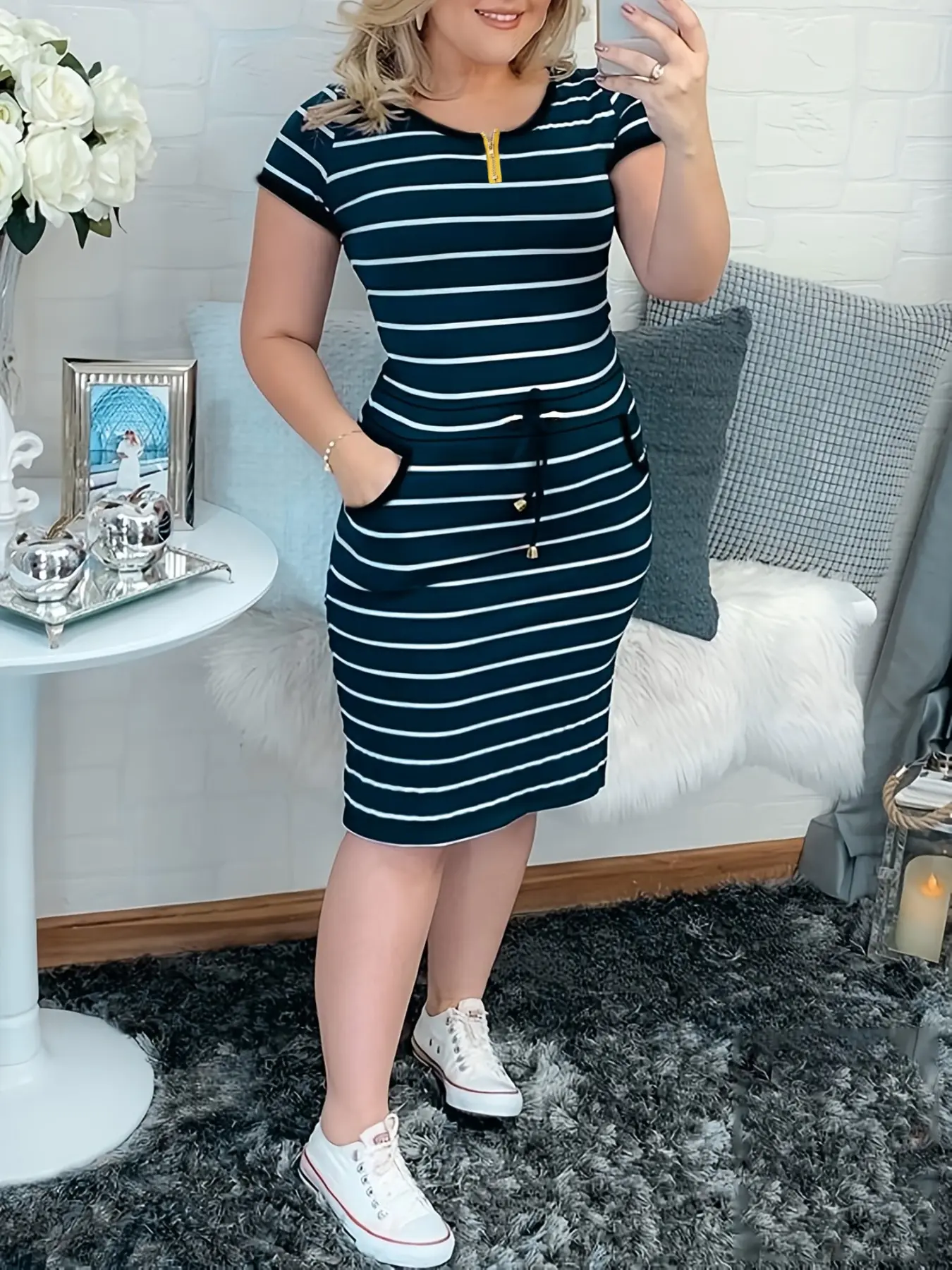 2026 New Women's Casual Tight-Fit Summer Round Neck Dress, Aesthetic Dual Pockets Striped Drawstring Adjustable Short Sleeve A-Line Dress, European and American Style, Summer Dress with Pockets