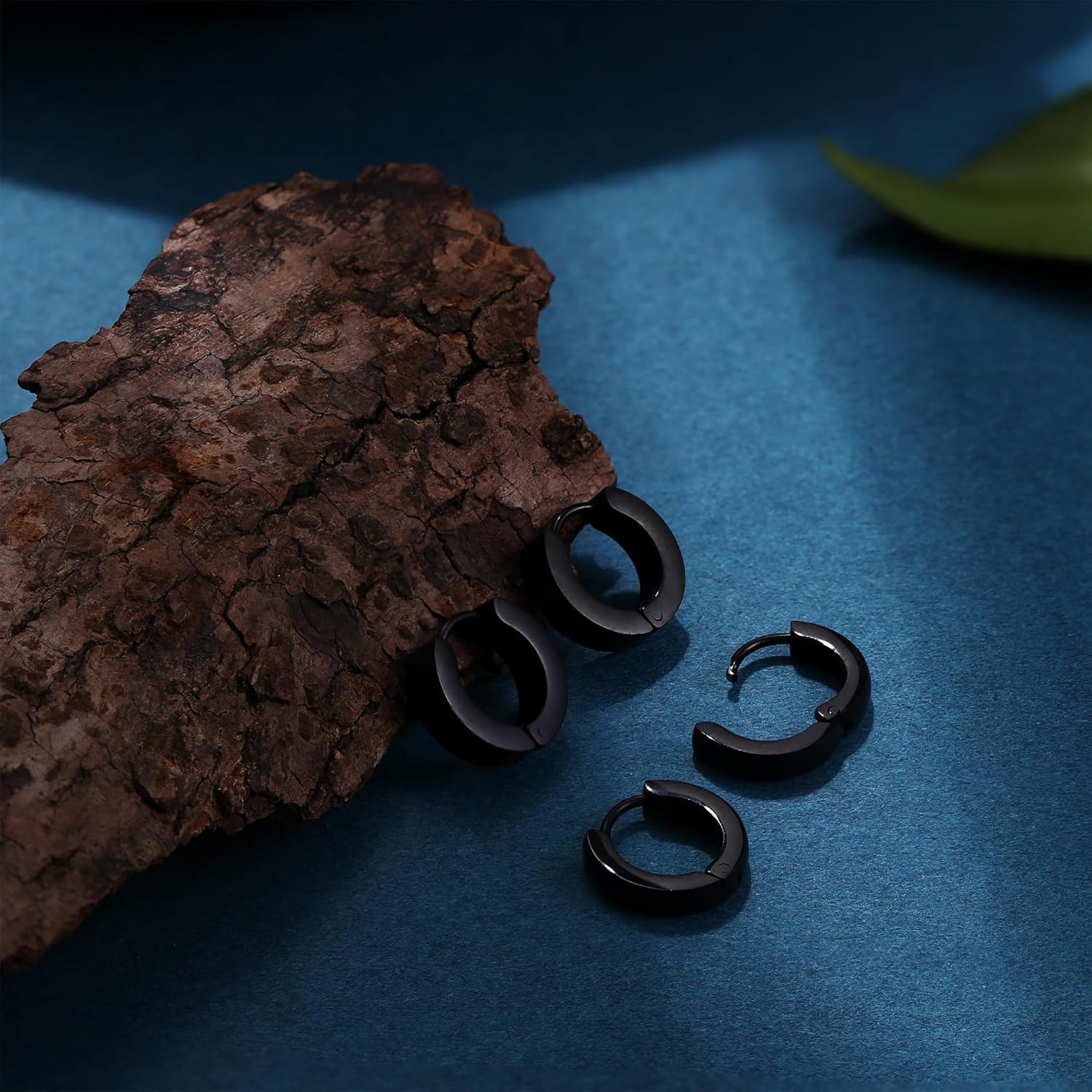 4 Pairs Hypoallergenic Stainless Steel Earrings For Sensitive Ears Simple Stud and Hoop Earrings Huggie Earring Set 18G