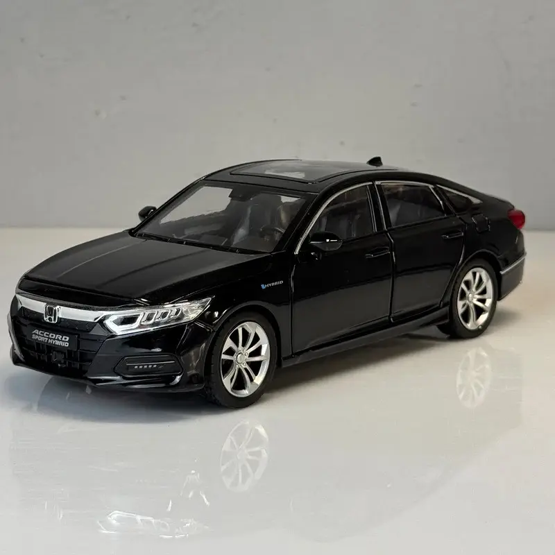 1:24 Luxury Sedan Sound and Light Alloy Metal Die-cast Car Model Collectible Hobby Decoration Fashion Holiday Gift Box for Boys