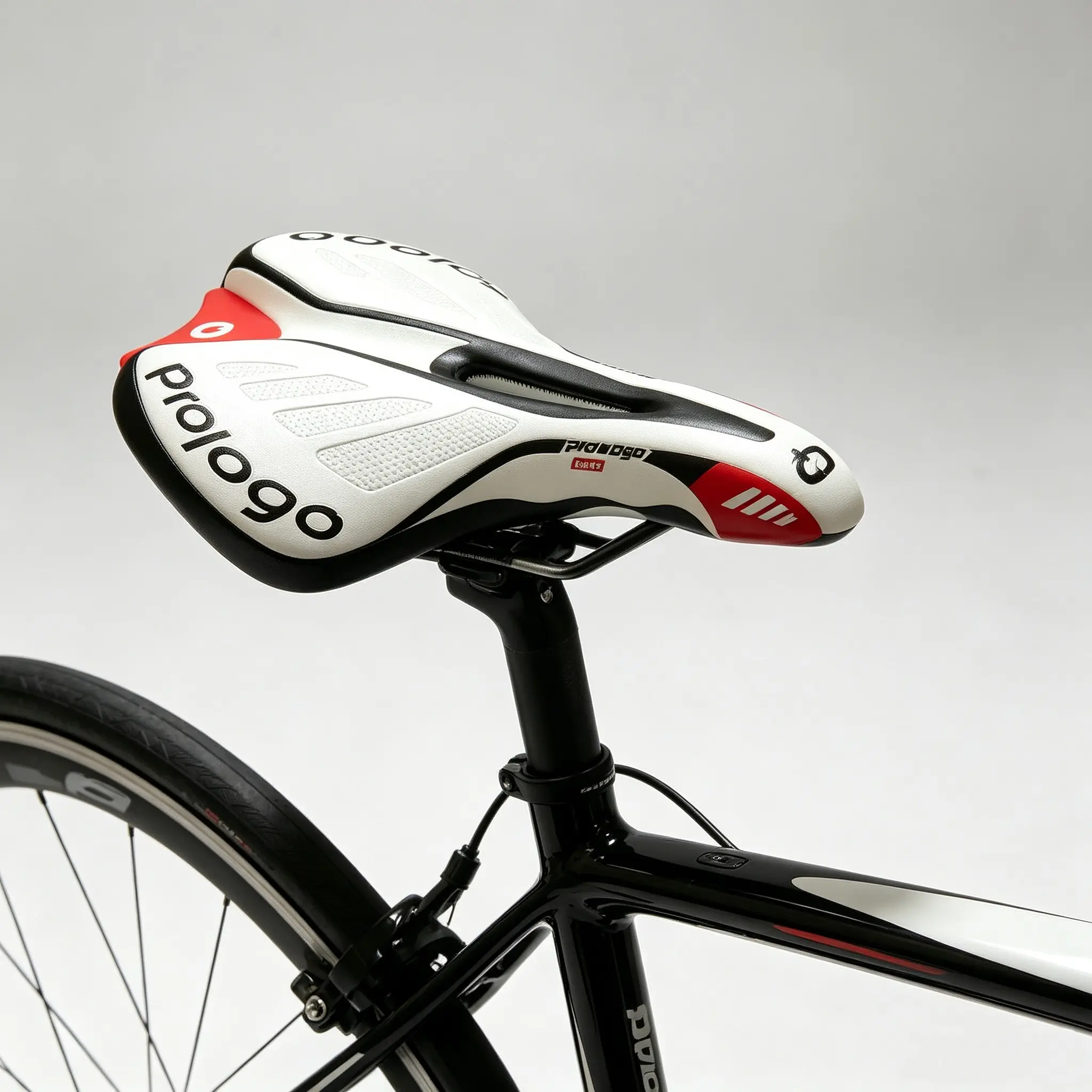 Ergonomic Hollow Bike Seat, Lightweight Breathable Shock Absorbing Bicycle Seat, Professional Racing Seat, Suitable for Mountain Bikes and Road Bikes