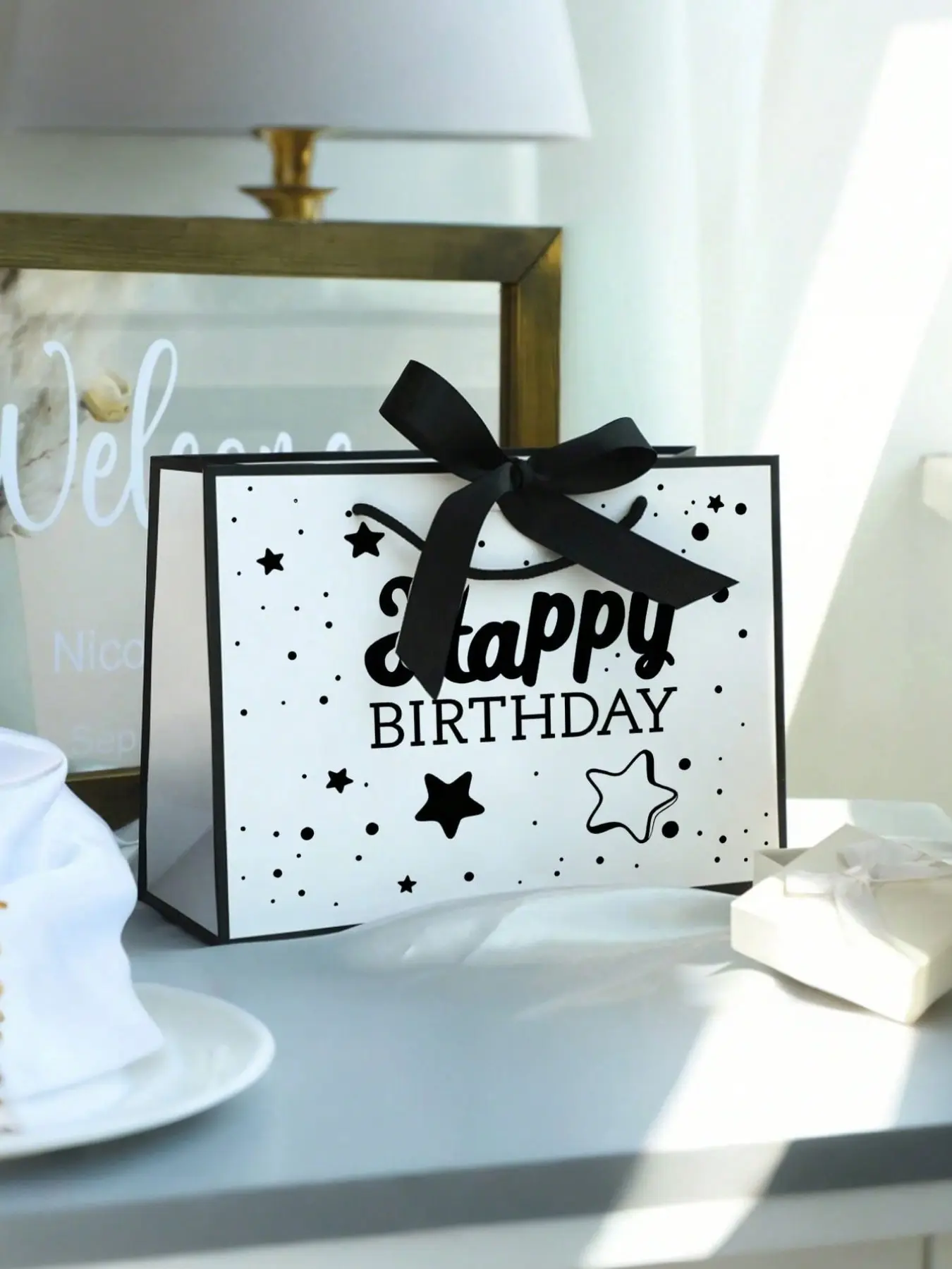 Elegant Birthday Gift Bag with T-Clip, Foldable Shopping Bag for Women, Mom, Grandma, Girlfriend, Boyfriend, Husband, Wife, Partner