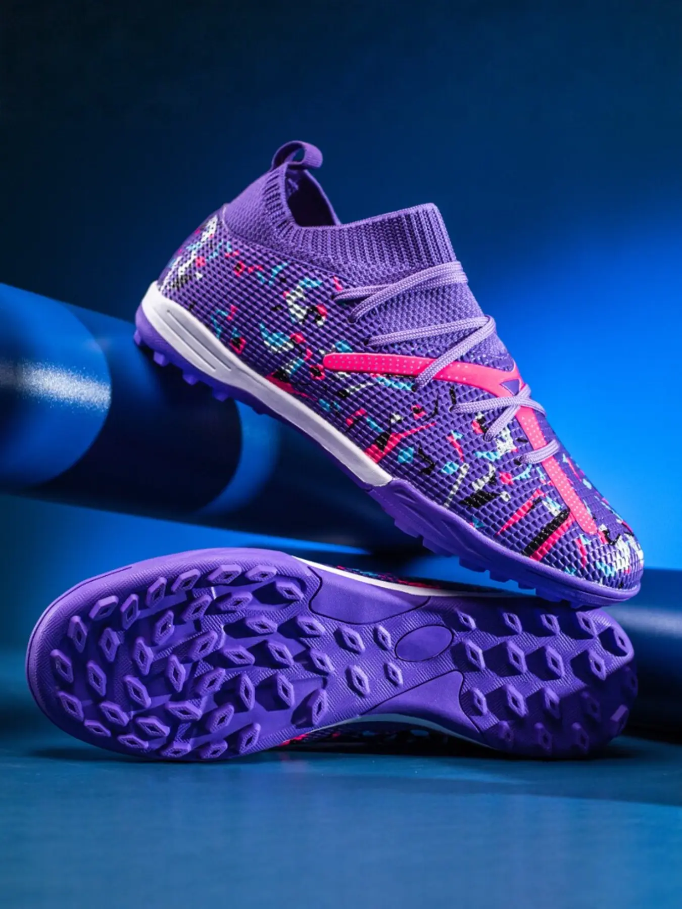 Unisex Professional Soccer Shoes, Breathable PU Upper, TF Studs, Sporty Design, All-Season Use, Ideal for Training & Matches