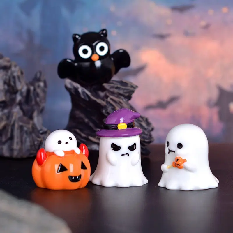 Halloween Ghost Witch Pumpkin Mini Decorations, 6 Pieces Micro Landscape Accessories, Cute Seed Bead Ornaments, Small Figurines
