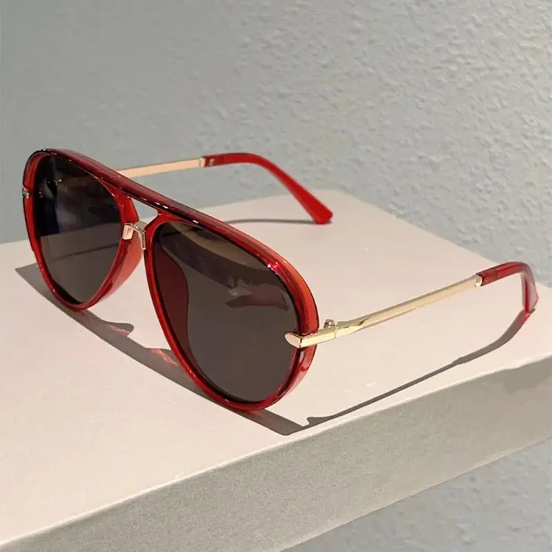 XUH 50's Style Retro Aviator Sunglasses - Unisex Dark Gold TR90 Nylon Frame, Gradient Lenses, Aviation-Themed Multi-Color Fashion Eyewear for Outdoor, Driving, Aviator Shape, 50'S Style Retro Men's Sunglasses, Aviation-Themed Men's Sunglasses