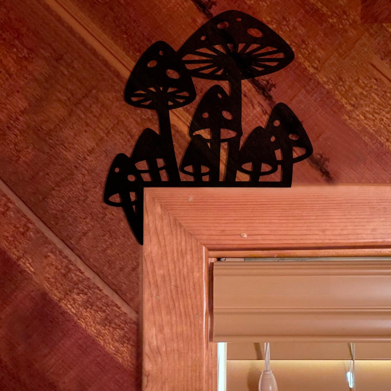 Mushroom Design Hanging Decor, Gothic Style Wooden Hanging Decor, Unique Door Hanging Decor, Door Frame Decor, Home Decor for Country and Bohemian, Hangable, Wall Hanging Ornament