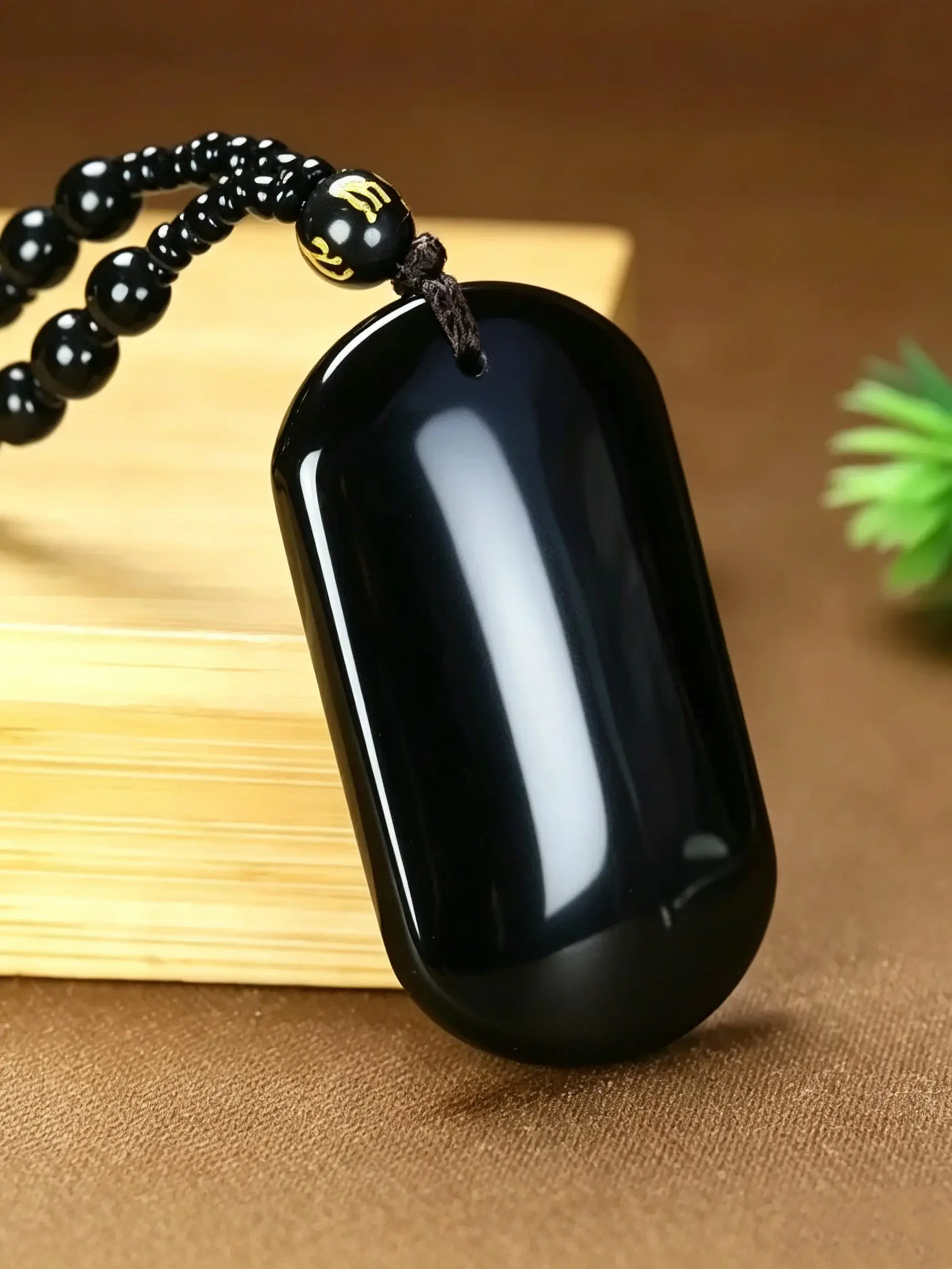 Youthful Fashion Elegant Natural Obsidian Pendant Necklace, Unisex Simple Non-Gold Plated Jewelry, High-End Men's Gift (peace Symbol)