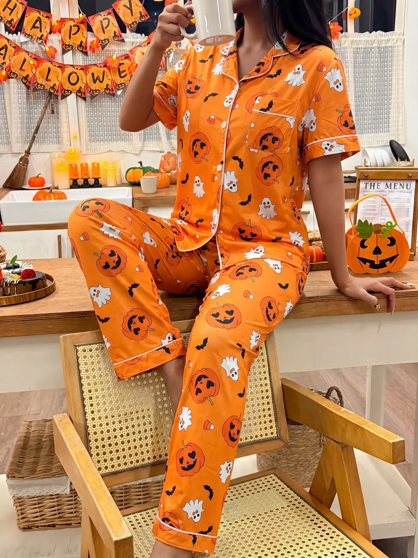 Halloween Pumpkin Party Sleepwear Set, Women's Printed Pajama Two-Piece, Smooth Skin, Casual Home Wear, Festive Atmosphere
