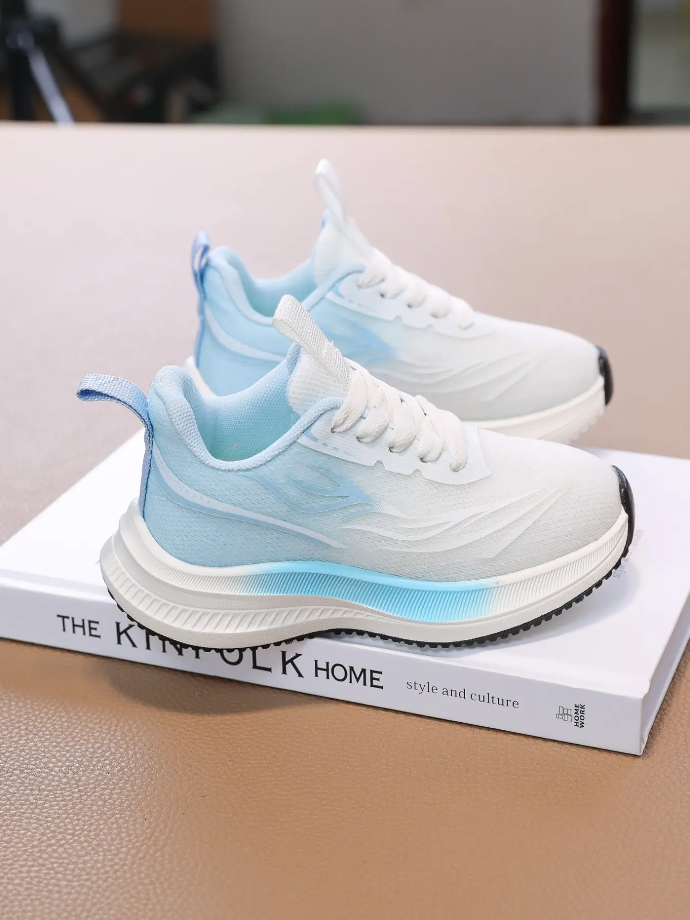Girls' Casual Sport Shoes, Fashion Gradient Color Upper, Lightweight Breathable, Perfect for Daily Outdoor Activities, Comfortable Walking Sneakers, Fashion Trainers