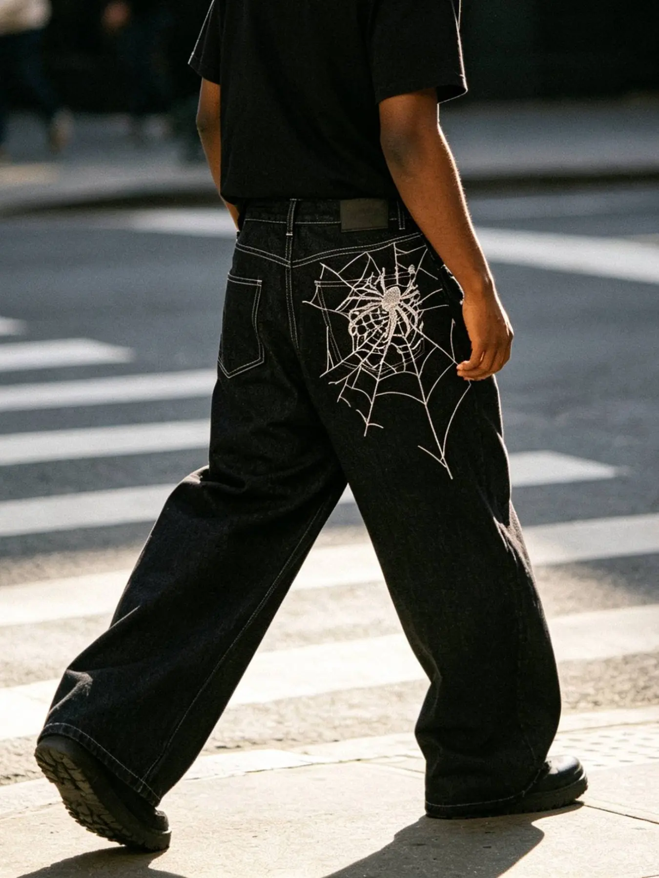 Men's Stylish Spider Web Pattern Embroidered Washed Denim Jeans, Casual Baggy Loose Fit Versatile Jeans for All Seasons, Comfortable Everyday Wear