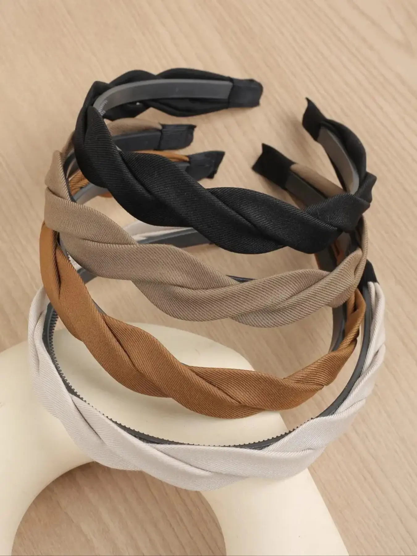 4pcs Solid Color Knotted Braided Headband, Non Slip Texture Hairband, Minimalist Versatile Hair Accessory for Women Girls, Comfort Plastic Headband Suitable for Thick & Thin Hair