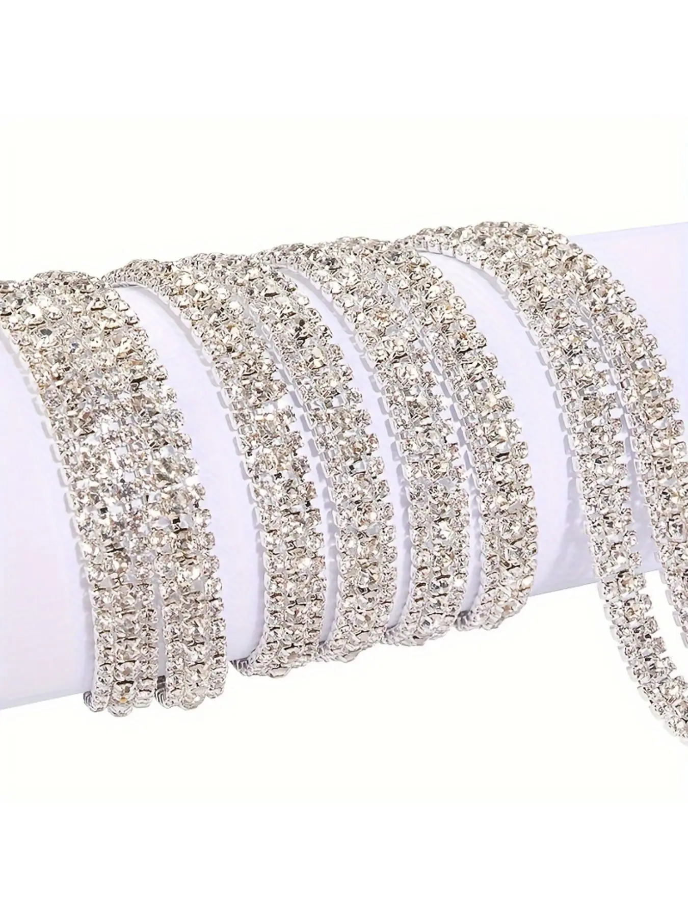 3-row single-code sparkling crystal chain with gold/silver base, perfect for clothing and bag accessories