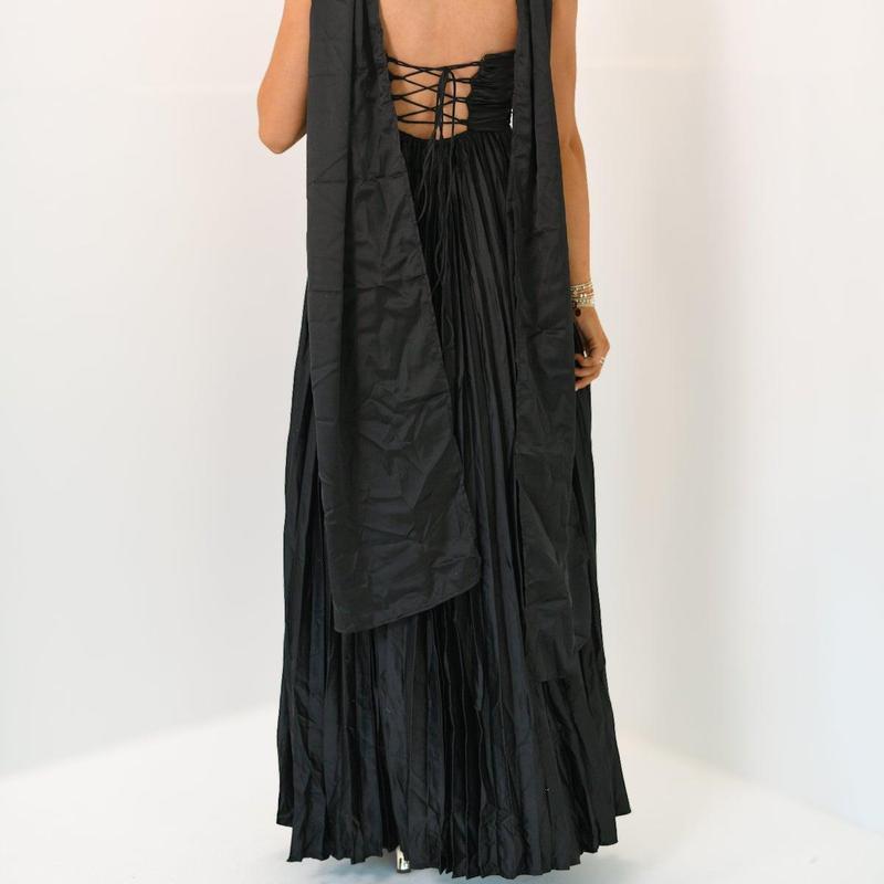 Women Long Dress Solid Color Pleated Tube Dress Summer Fashion Backless Casual Strapless Dress with Choker Scarf Light Polyester