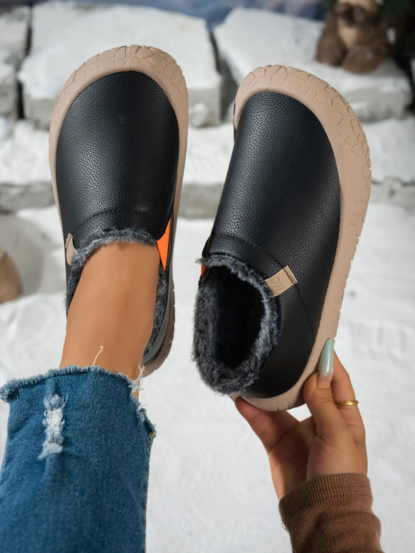 Women's Waterproof Fleece Lined Shoes, Anti-Slip Thick Sole, Slip-On Lazy Shoe, Casual Round Toe, PU Leather, Low Top, Wide Fit
