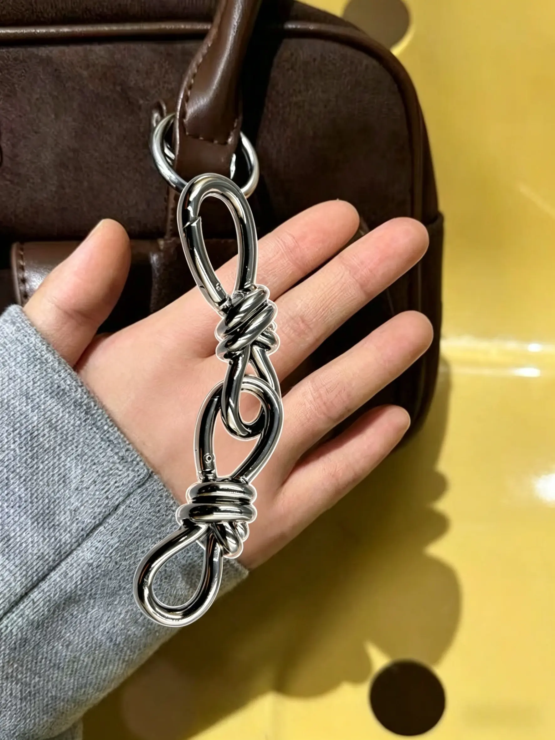 Chic Knot-Shaped Keychain Set, Zinc Alloy Bag Strap Connector, Multi-Functional Hip-Hop Style, /gold/silver, Ideal for Gifts