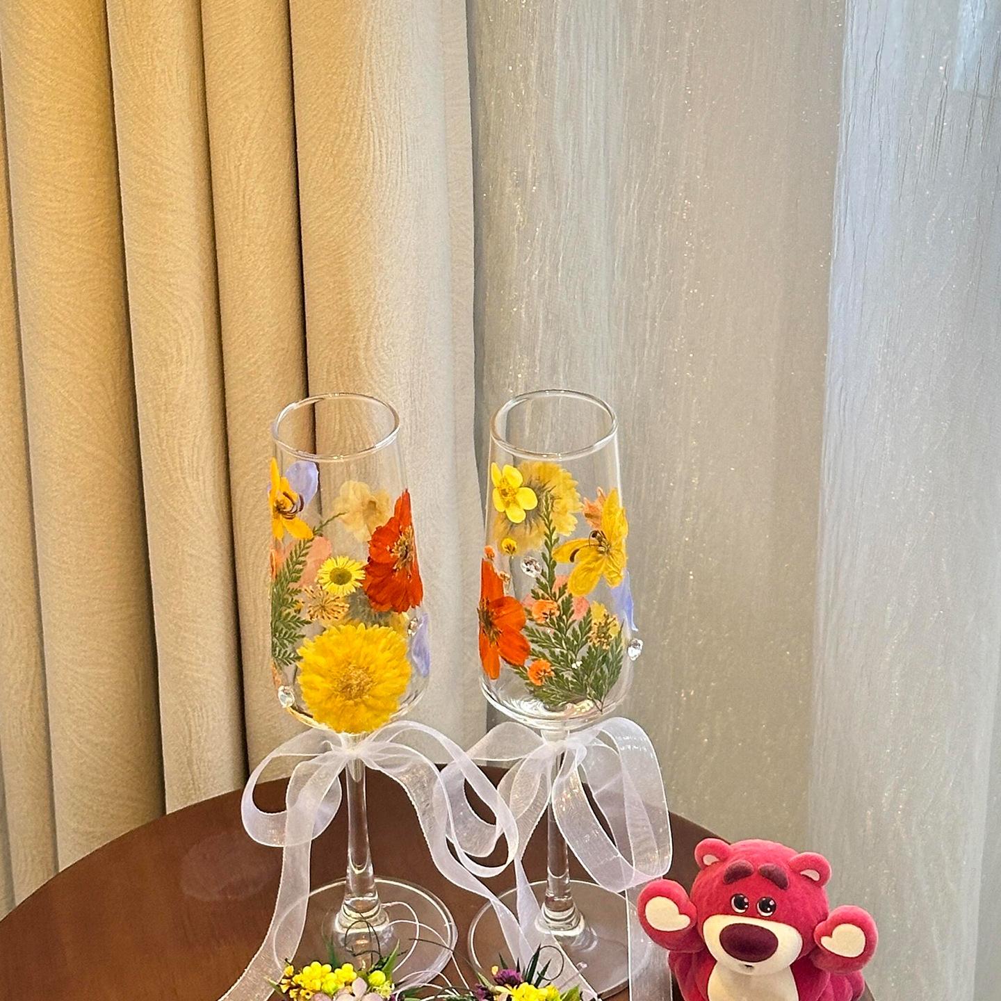 Handmade Dried Flower Resin Champagne Flutes Set of 2, Preserved Flower Wine Glasses, Unique Wedding Gift for Bride & Groom Handmade Dried Flower Resin Champagne Flutes Set of 2, Preserved Flower Wine Glasses, Unique Wedding Gift for Bride & Groom