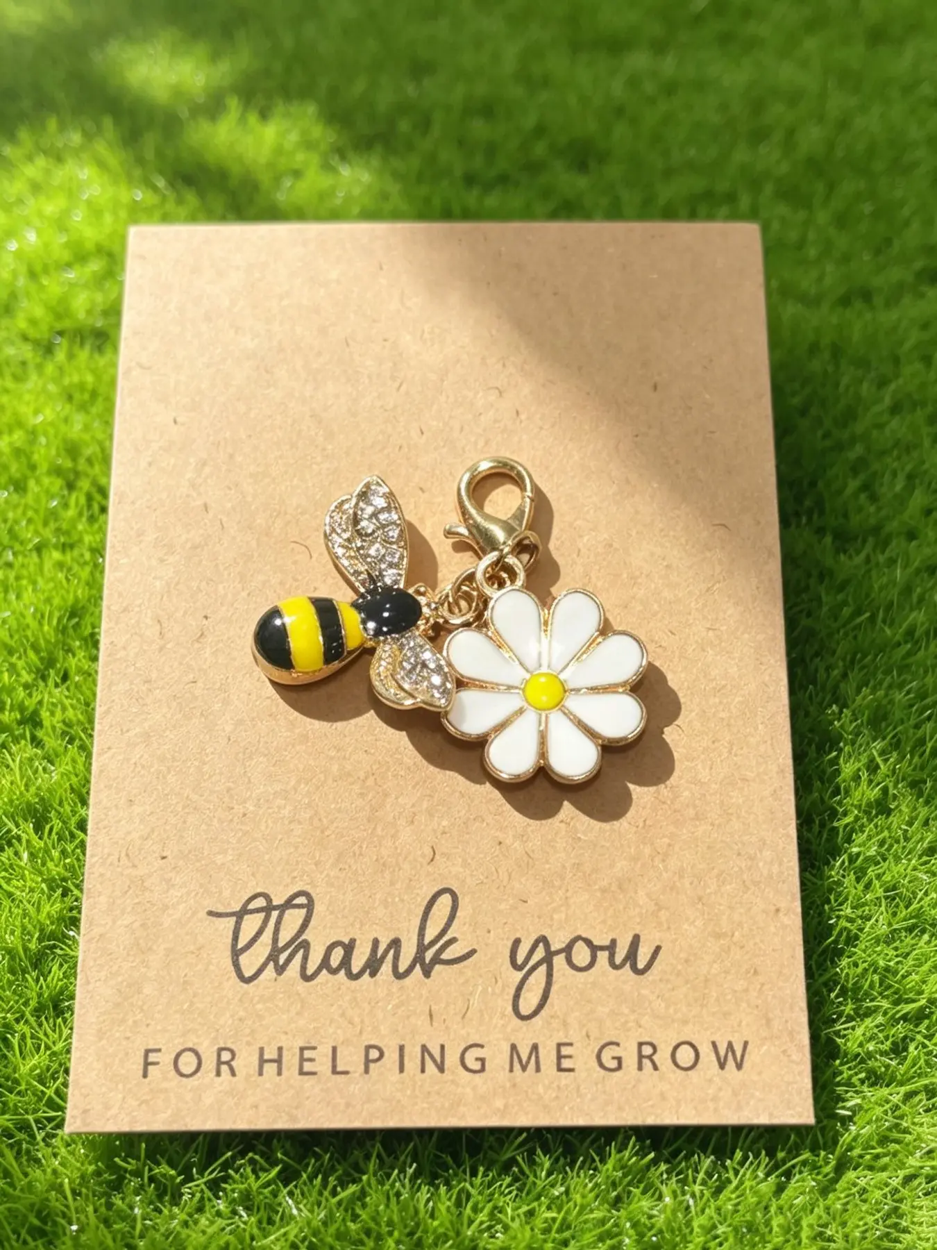 Enamel Bee & Daisy Charm Pendant, Cute Insect Flower Jewelry, Teacher Appreciation Gift, Graduation Keepsake, Small Gift for Educators, Dangle Charms