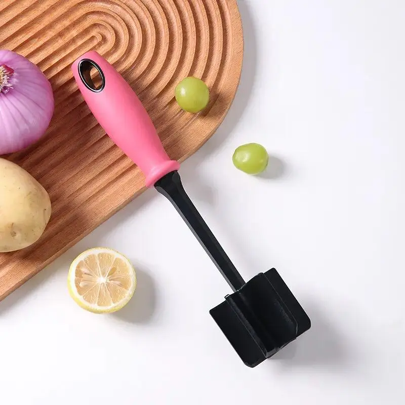 Nylon Meat Chopper and Masher with 6 Curved Blades, Heat Resistant Kitchen Utensil for Ground Meat, Non-Scratch Tool for Cooking and Meal Prep, Easy Clean Detachable Design
